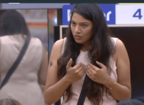 Geetha Madhuri the current captain in Bigg Boss Telugu 2 tries to clear the misunderstandings by gathering everyone.