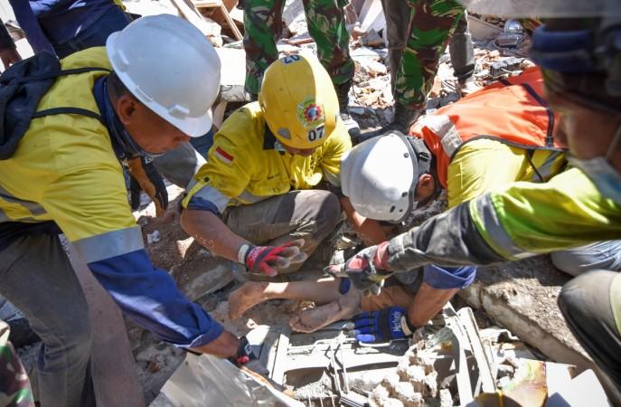 Rescue operation underway Indonesian quake