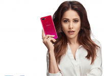 Nushrat Bharucha shows off Oppo F9 Pro