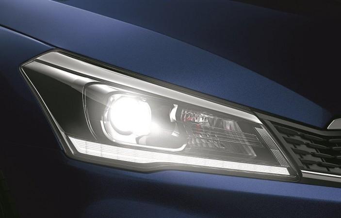 2018 Maruti Suzuki Ciaz headlight