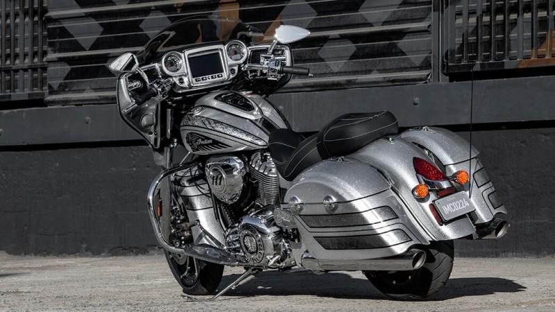 2018 Indian Chieftain Elite is limited to 350 units 2018 Indian Chieftain Elite