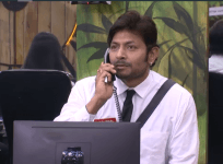 Kaushal and Geeta Madhuri playing the call center task