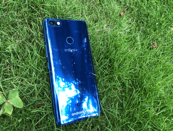 Infinix Note 5 Android One comes with glossy premium shell on the back. Infinix, Note 5, Android One, review