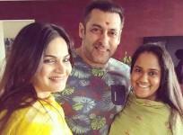 Salman Khan and his sisters Arpita Khan Sharma and Alvira Khan (Agnihotri)