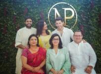 Priyanka Chopra, Nick Jonas and family