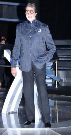 Amitabh Bachchan at the KBC 10 press conference. Amitabh Bachchan at the KBC 10 press conference.