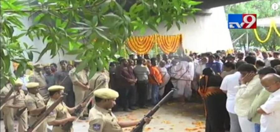 Nandamuri Harikrishna laid to rest with the state honour Nandamuri Harikrishna laid to rest with the state honour