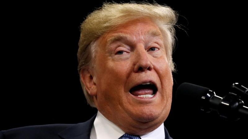 Donald Trump Struggles To Say Anonymous Twice