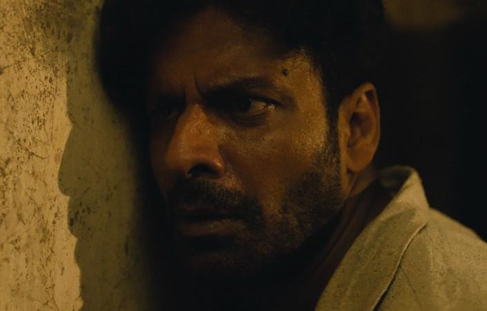 Gali Guleiyan movie review Gali Guleiyan movie review: Manoj Bajpayee and Om Singh in otherwise drab, slow film