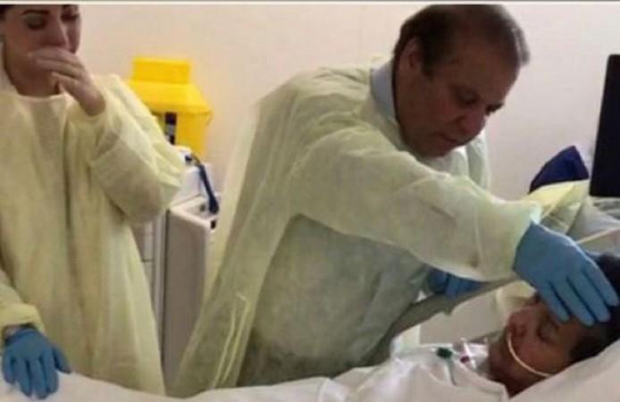 Former Pakistan Prime Minister Nawaz Sharif with his wife Kulsoom Nawaz at a London Hospital. (Image Source: ANI) kulsoom nawaz death