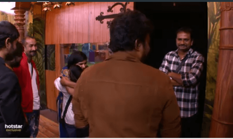 Deepthi Nallamothu's husband warns Tanish to be careful during the physical tasks. Tanish had tired to push Deepthi off the car during one of the recent tasks. Deepthi Nallamothu's husband with Tanish