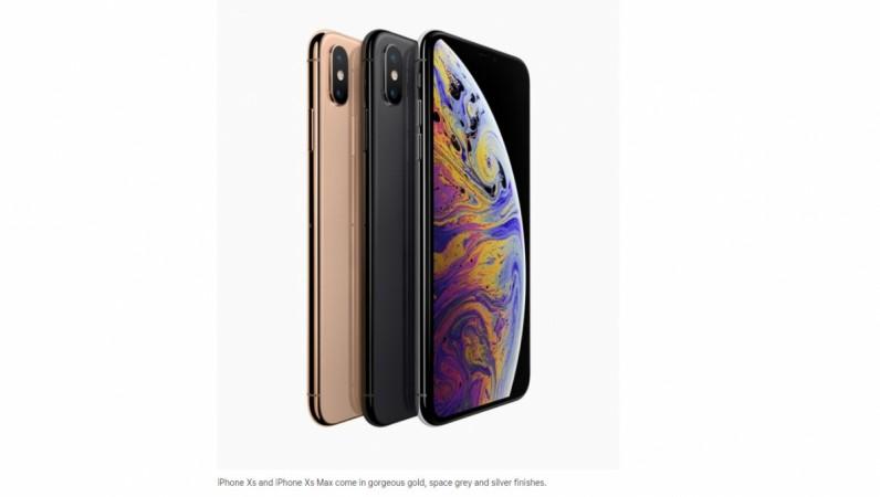 Apple iPhone XS and the iPhone XS Max come in three colours-- Gold, Space Grey and Silver. Apple, iPhone XS, iPhone XS Max