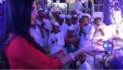 Katrina Kaif trolled for performing aarti Katrina Kaif trolled for performing aarti