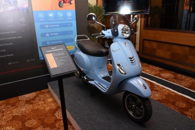 Vesps scooters in Azzuro Provenza shade Vesps scooters in Azzuro Provenza