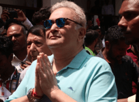Rishi Kapoor in the US for medical treatment