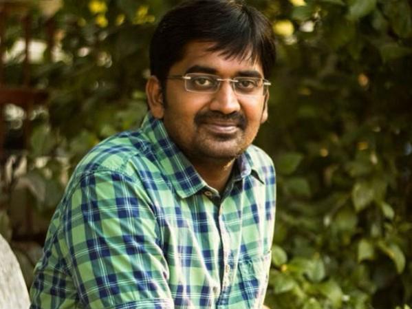 Karunakaran under attack from Vijay fans. Karunakaran