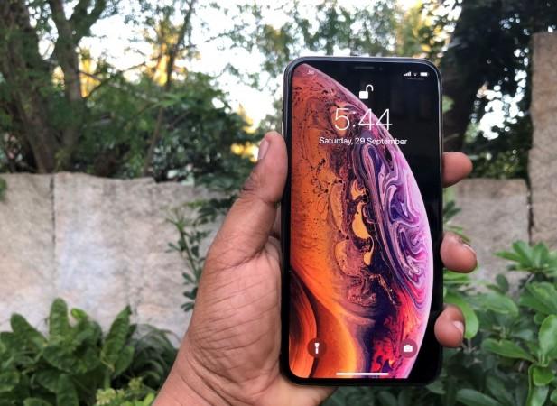 Apple iPhone XS Face ID is the new gold standard for facial recognition-based bio-metric security. Apple, iPhone XS, review