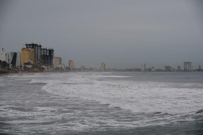 'Extremely dangerous' hurricane Willa nearing Mexico's Pacific coast ...