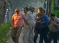 4 men from IB arrested outside Chief director Verma's house in Delhi
