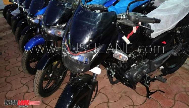 Bajaj Pulsar 150 Classic Black with Red touches Bajaj Pulsar 150 Classic Black with Red touches