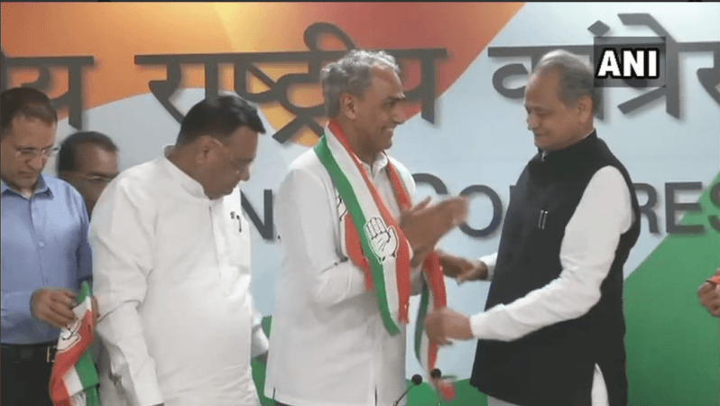 Harish Chandra Meena formally welcomed into Congress Harish chandra Meena