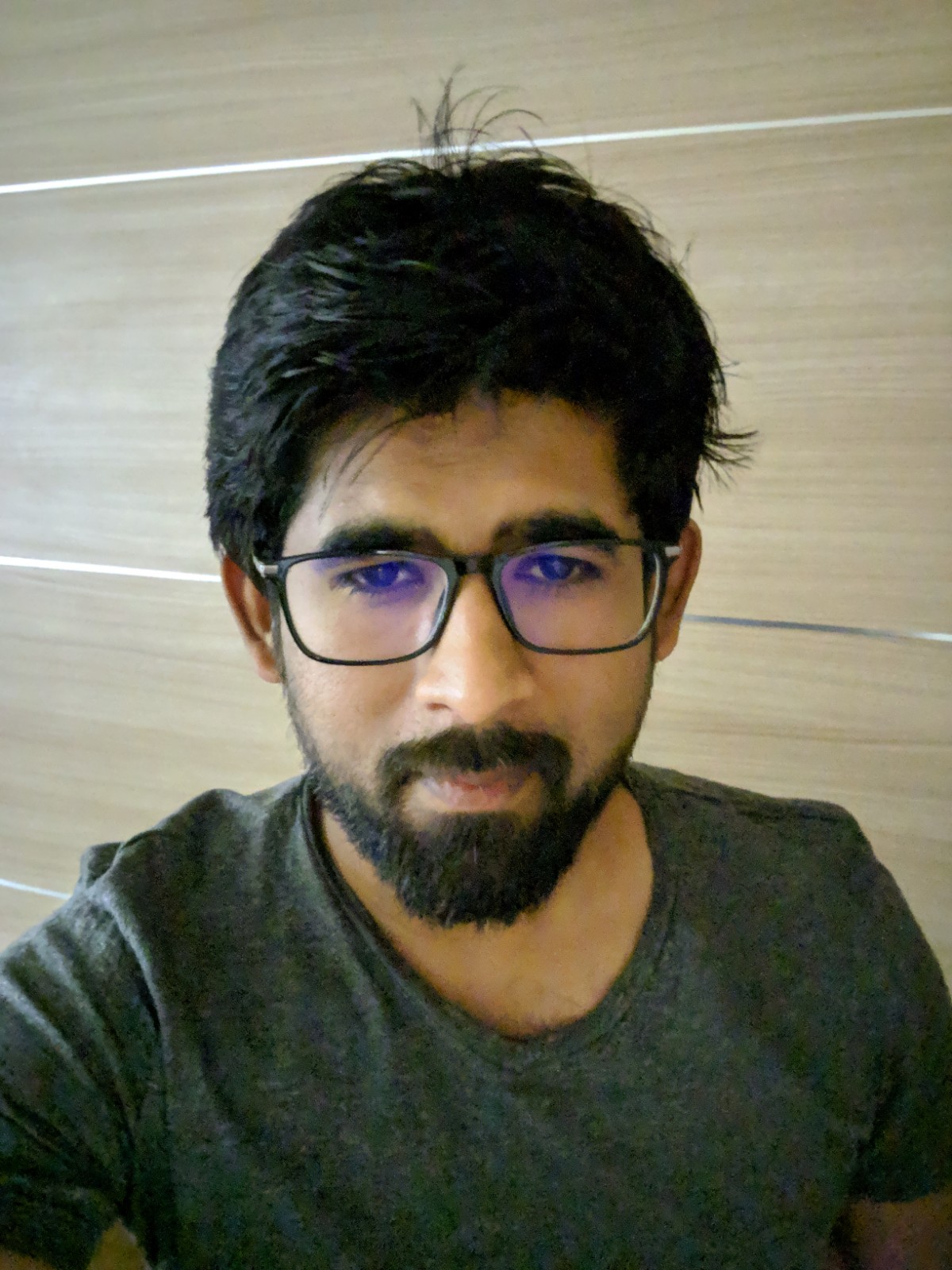 Selfie in low-light using Pixel 3 XL with Night Sight