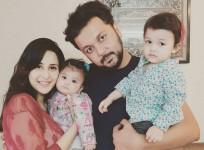 Chahat Khanna, Farhan Mirza