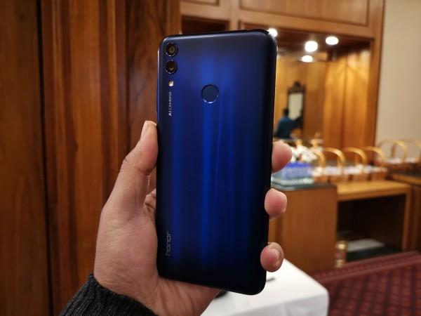 Honor 8C review Honor 8C review