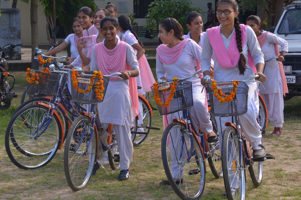 tamil-nadu-govt-draws-ire-for-giving-free-bicycles-to-students-with