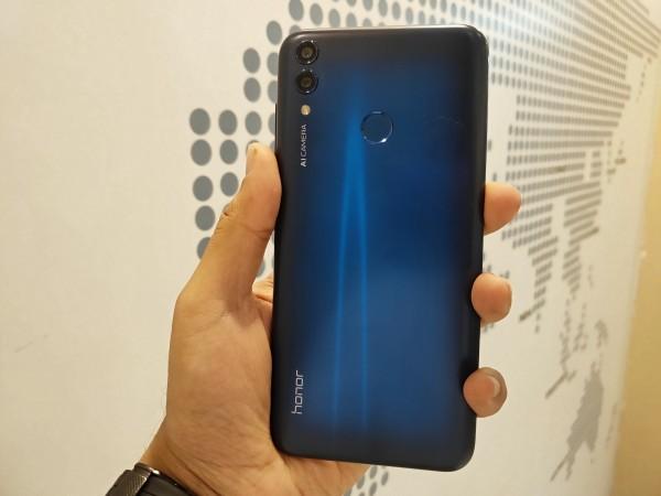 Honor 8C review Honor 8C review