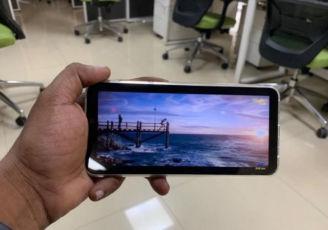 Asus Zenfone Max Pro M2 comes with time-tested Qualcomm Snapdragon 660 octa-core processor. Asus, Zenfone Max Pro M2, review, design, camera, battery, price, India, launch
