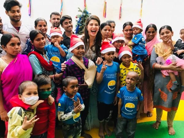 Jacqueline Fernandez celebrates Christmas with underprivileged children Jacqueline Fernandez