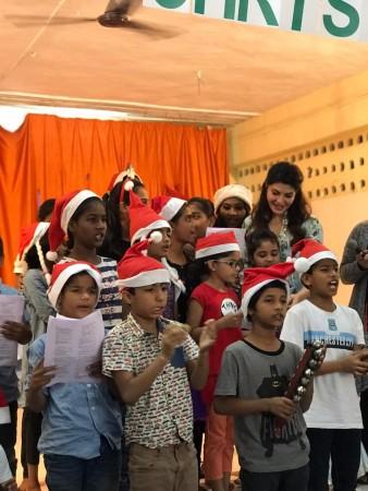 Jacqueline Fernandez celebrates Christmas with underprivileged children Jacqueline Fernandez celebrates Christmas with underprivileged children