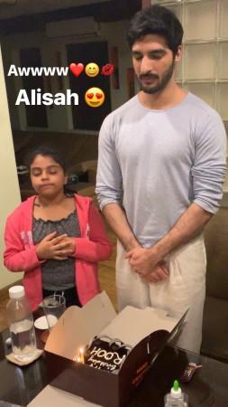 Rohman Shawl with Sushmita Sen's daughter Alisah Rohman Shawl, Sushmita Sen's daughters Renee and Alisah