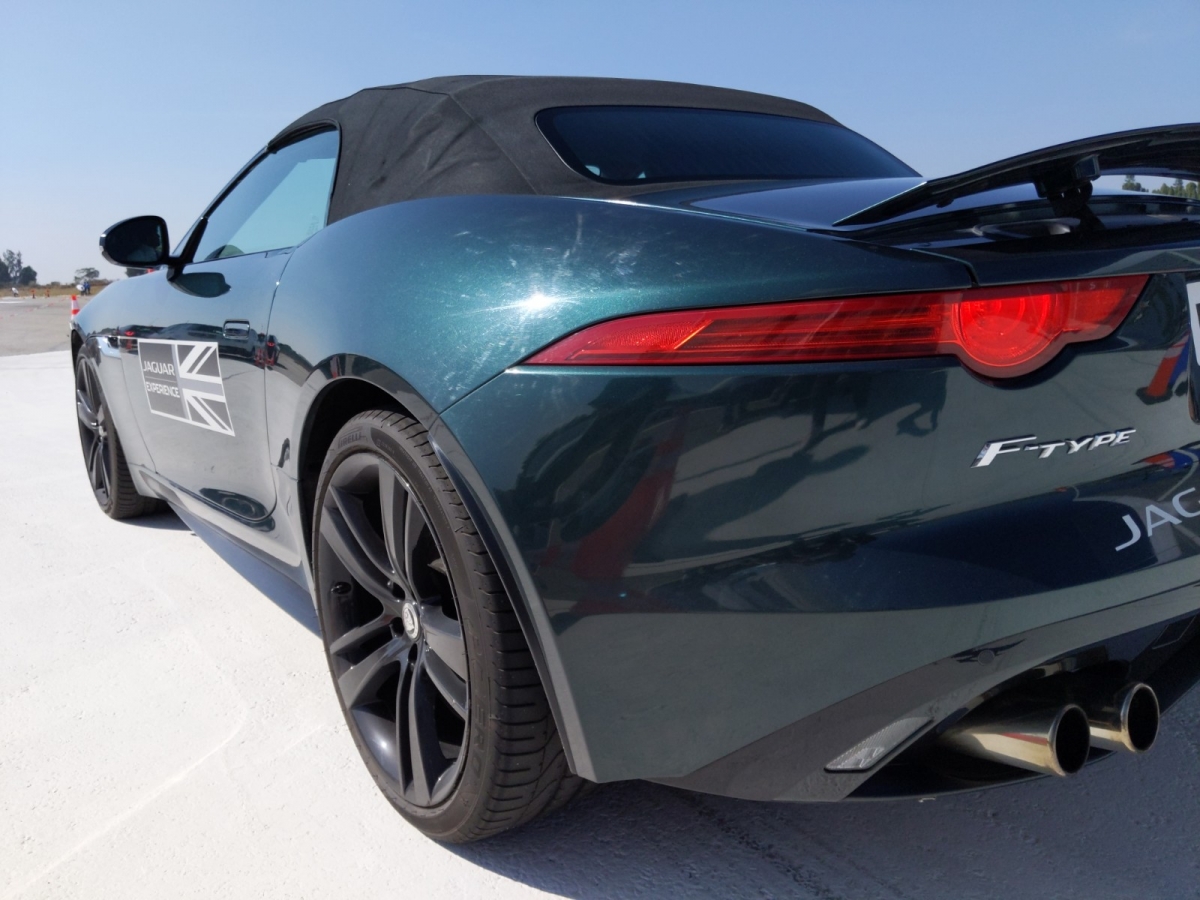 Jaguar F-Type R test drive