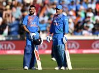 Virat Kohli MS Dhoni India cricket team