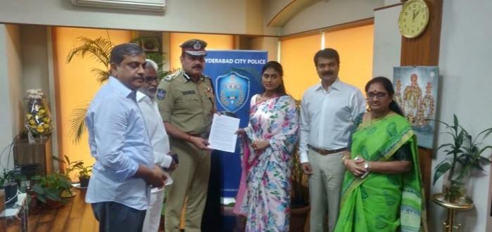 YS Sharmila and her husband Anil Kumar are seen lodging complaint YS Sharmila and her husband Anil Kumar are seen lodging complaint