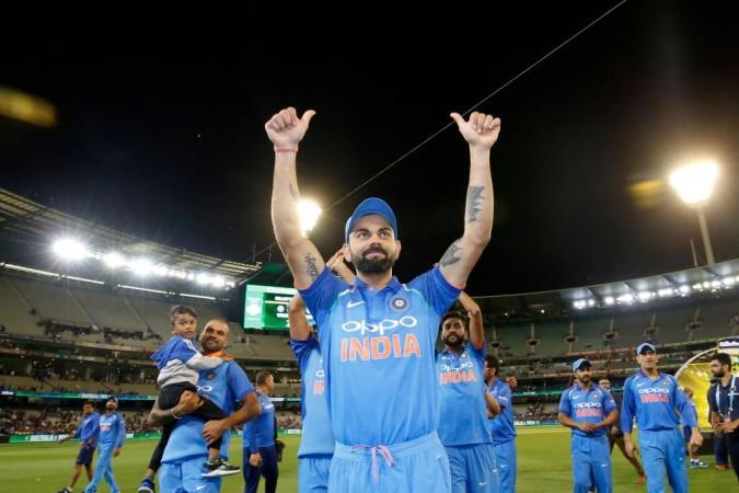 Virat Kohli and team Virat Kohli Indian cricket team