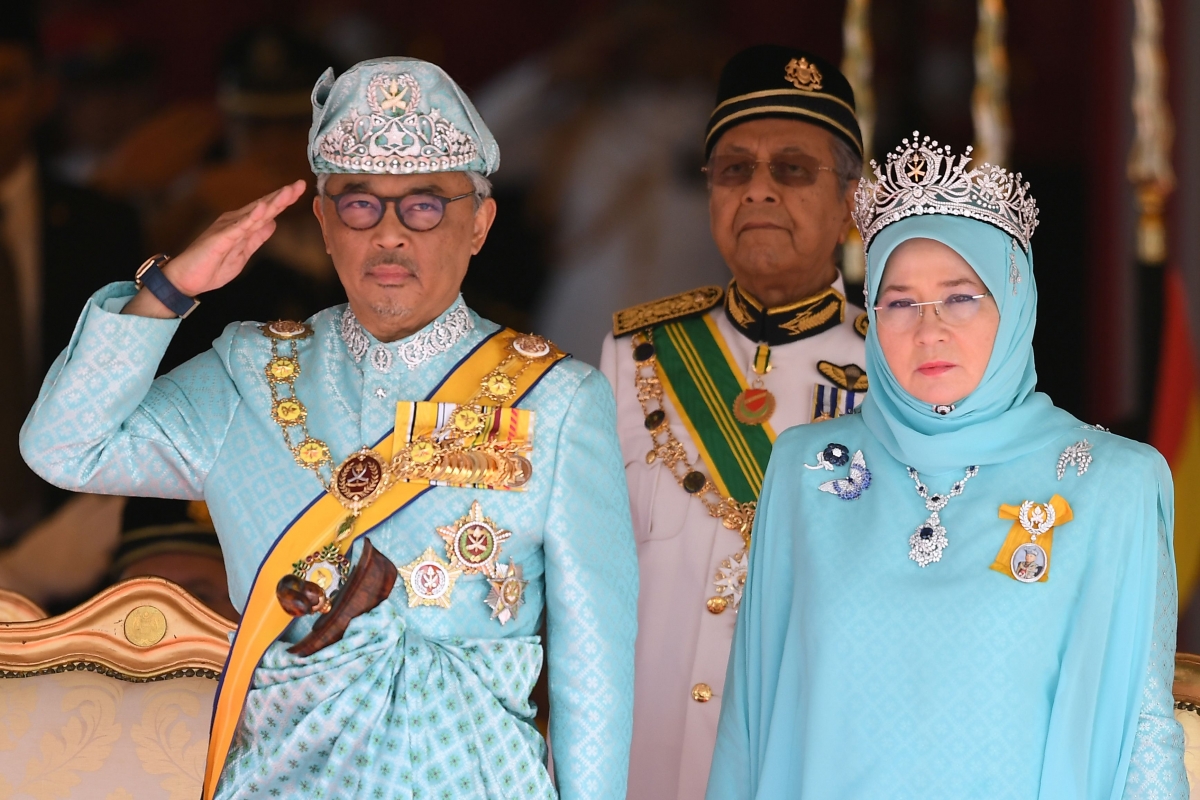 malaysia-crowns-sultan-abdullah-as-16th-king-fun-facts-on-malaysian