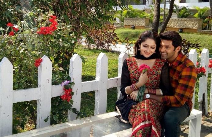 Sayyeshaa with Arya in Ghajinikanth. Sayyeshaa with Arya