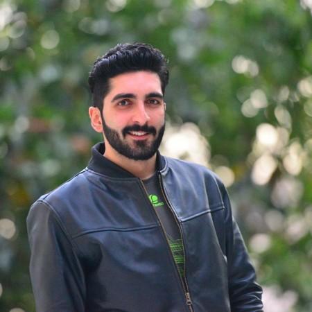 Pune-based journalist Jibran Nazir stated that it was not an Kashmiri journalist