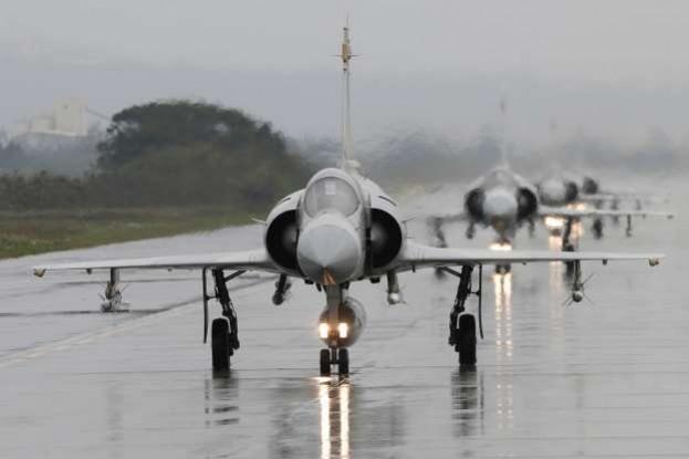 fighter jet
