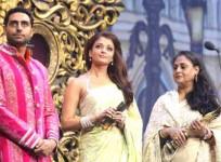 Abhishek Bachchan, Aishwarya Rai, Jaya Bachchan