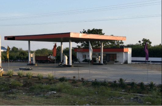 Representative image of a petrol station (Creative Commons) petrol bunk