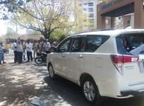 Lakshmana's car that was attacked by the rival gang in Mahalakshmi Layout