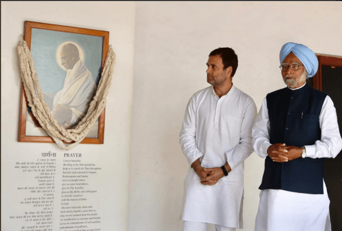 Congress President Rahul Gandhi and former Prime Minister Manmohan Singh at Sabarmati Ashram. Rahul Gandhi