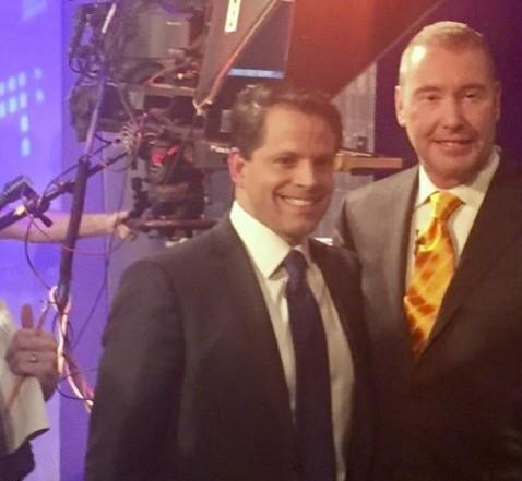 DoubleLine Capital co-founder Jeffrey Gundlach (right) tweeted this image after visiting Anthony Scaramucci on the latter's appointment as White House communications chief. Jeffrey Gundlach