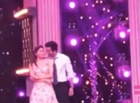 Ranbir Kapoor and Alia Bhatt dance at Zee Cine Awards 2019