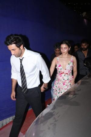 Ranbir Kapoor and Alia Bhatt hold hands at the Zee Cine Awards 2019. Ranbir Kapoor and Alia Bhatt holding hands
