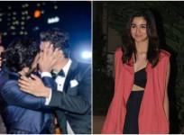 You cannot miss Alia Bhatt's reaction when Ranbir Kapoor and Vicky Kaushal 'lock lips'